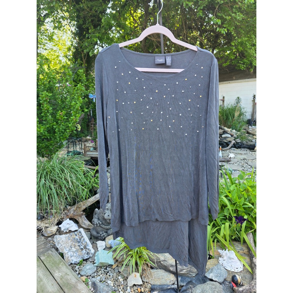 Travelers by Chicos Gray Embellished Asymmetrical Hem Tunic Top Size 2 L Large‎